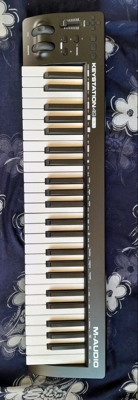 M - Audio Keystation Midi Keyboard