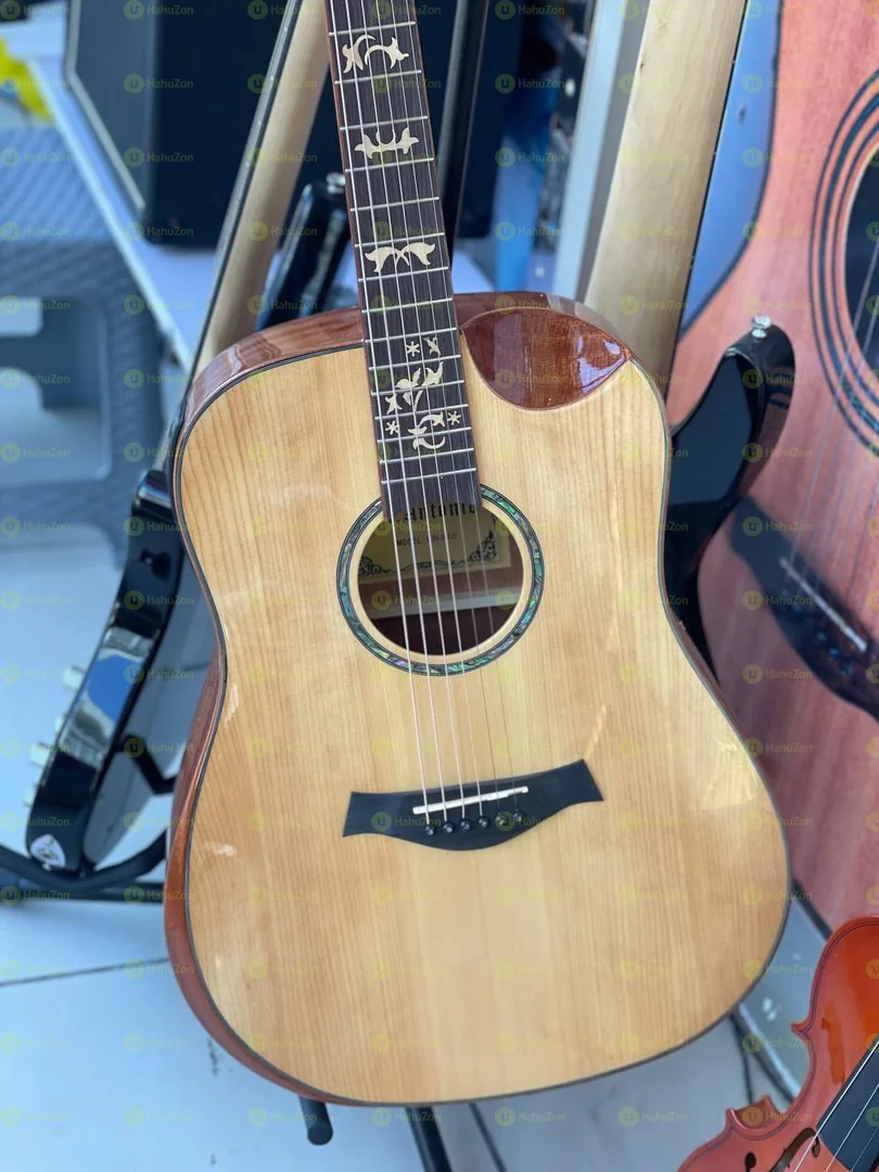 FR. ANTONIO 810 Guitar