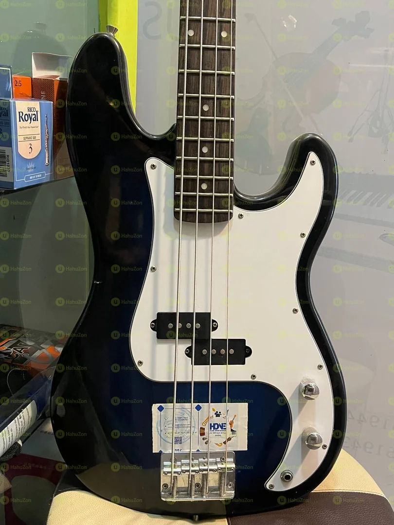 Yamaha Bass Guitar