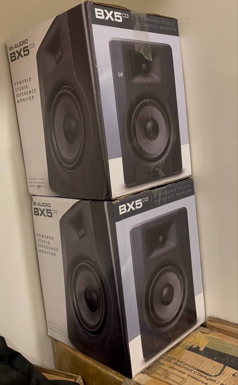 M audio BX5 StUido Monitor