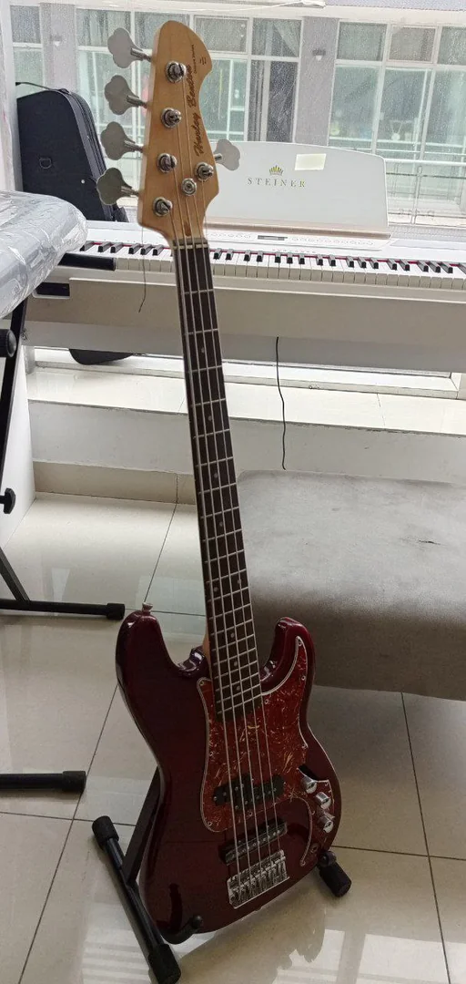 Harley Benton Bass Guitar