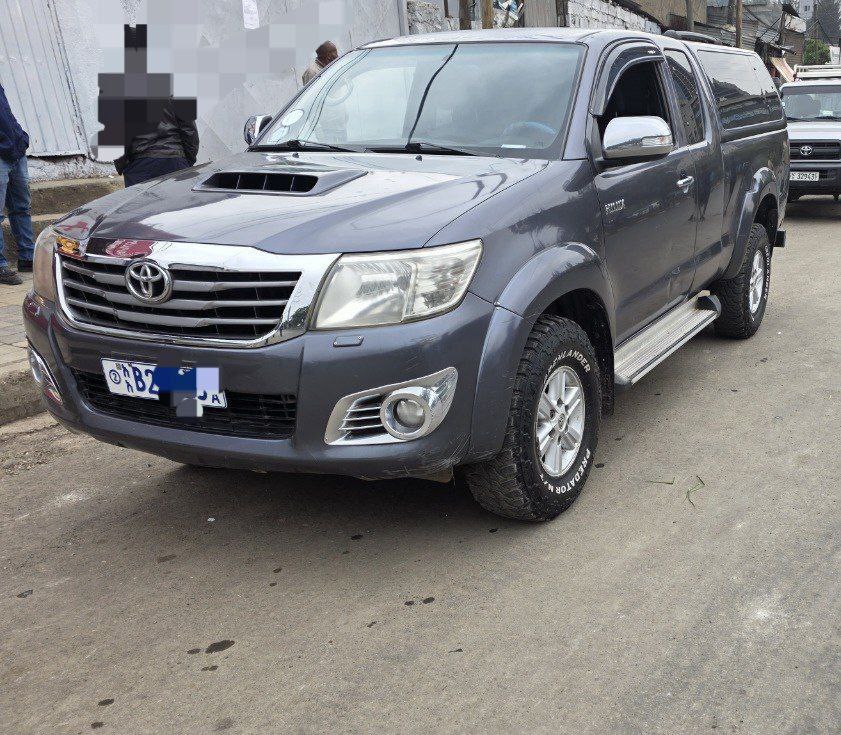 2014 Model-Toyota Hilux