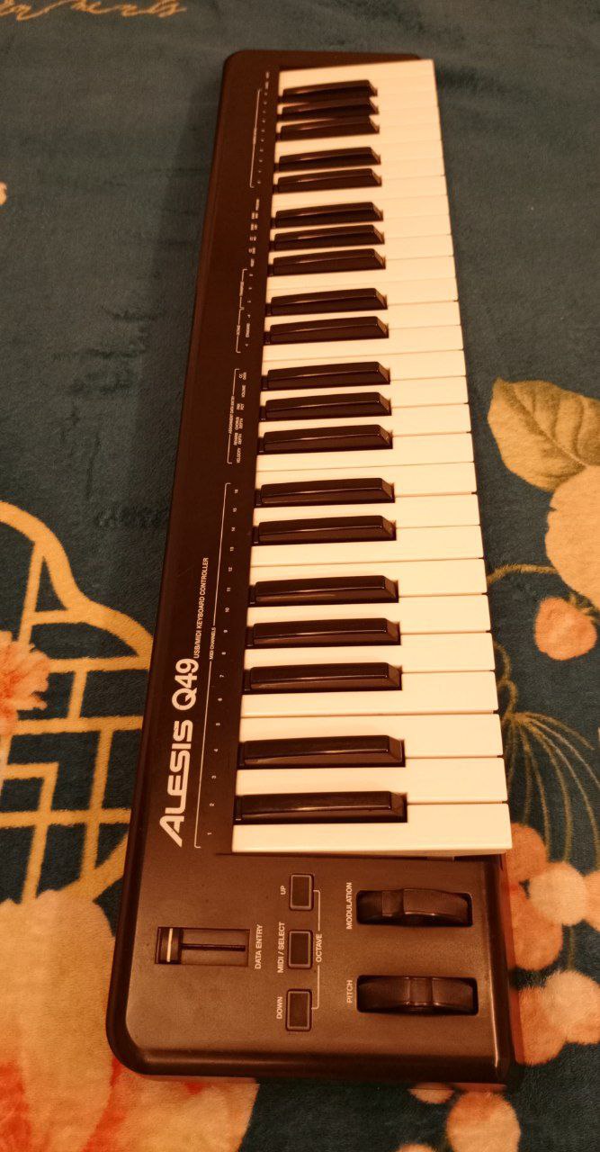 Alesis Q49 Keyboard