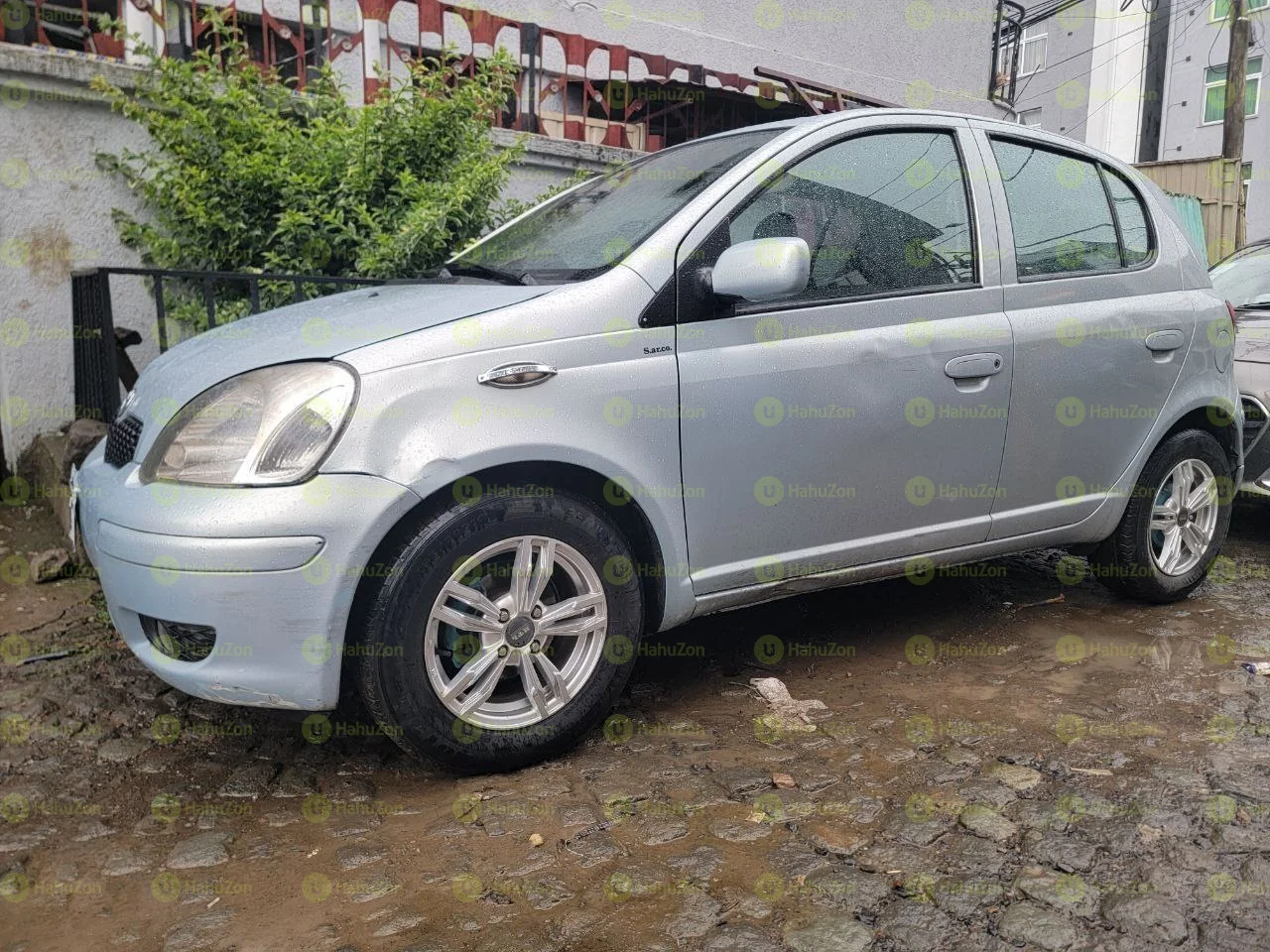2004 Model-Toyota Vitz Yaris