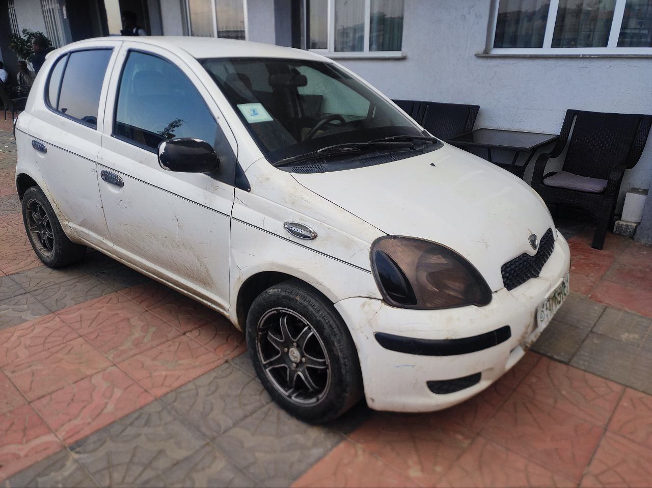 2004 Model-Toyota Vitz