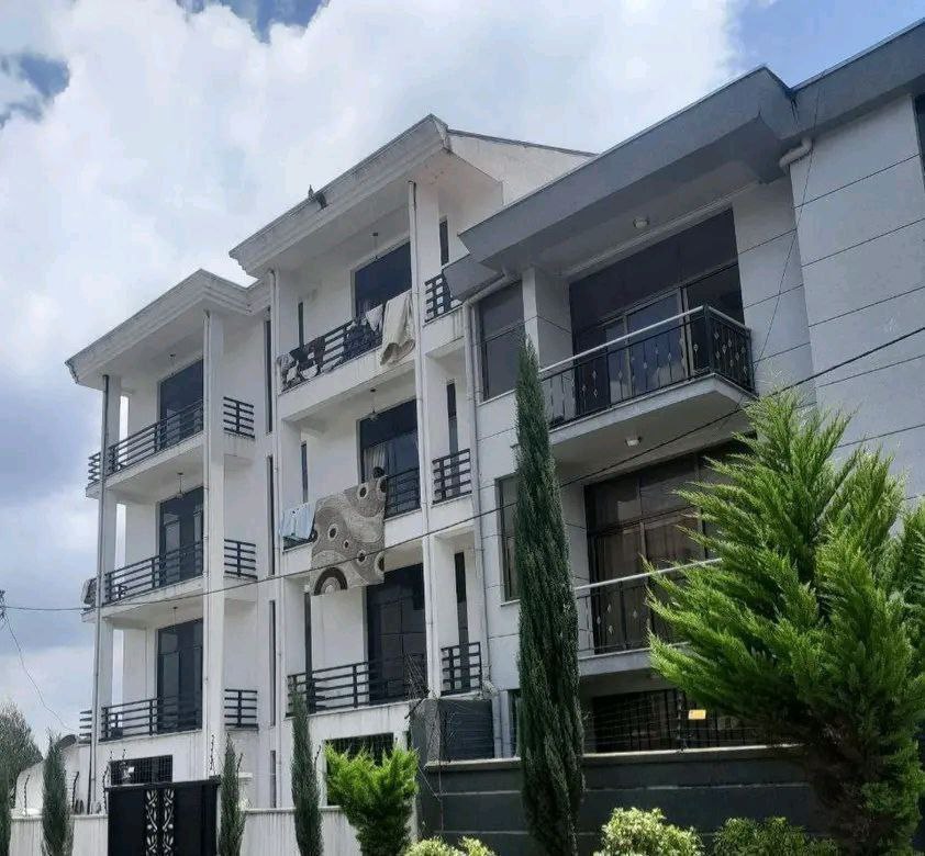 150 ካሬ የሚሸጥ G+2 ቤት በየካ አባዶ