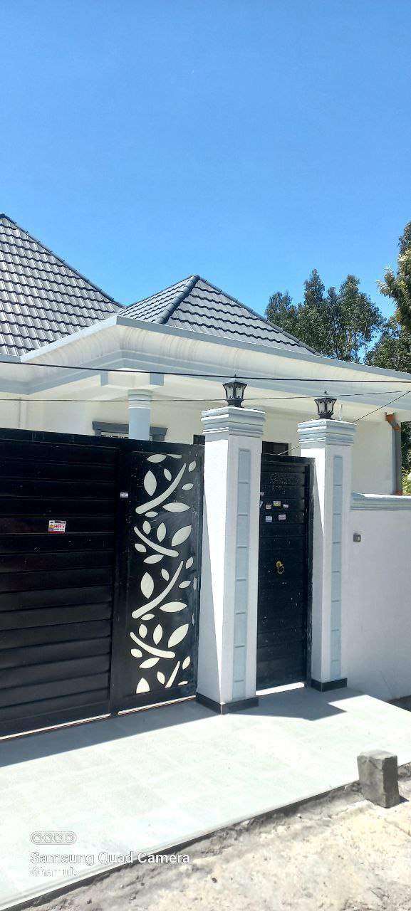 250 የሚሸጥ ቪላ ቤት በአያት