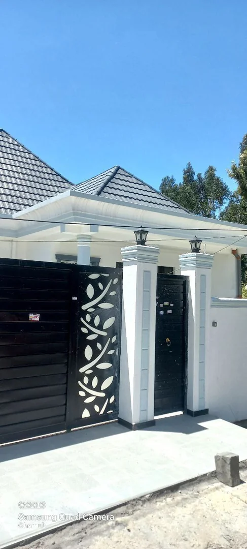 250 የሚሸጥ ቪላ ቤት በአያት