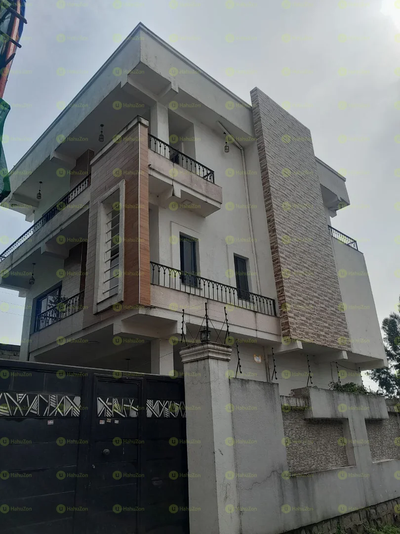150 ካሬ የሚሸጥ ቤት በአያት
