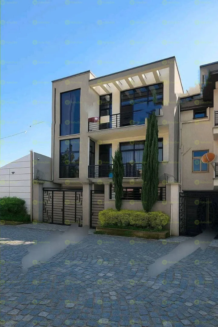 105 ካሬ የሚሸጥ G+2 ቤት በአያት