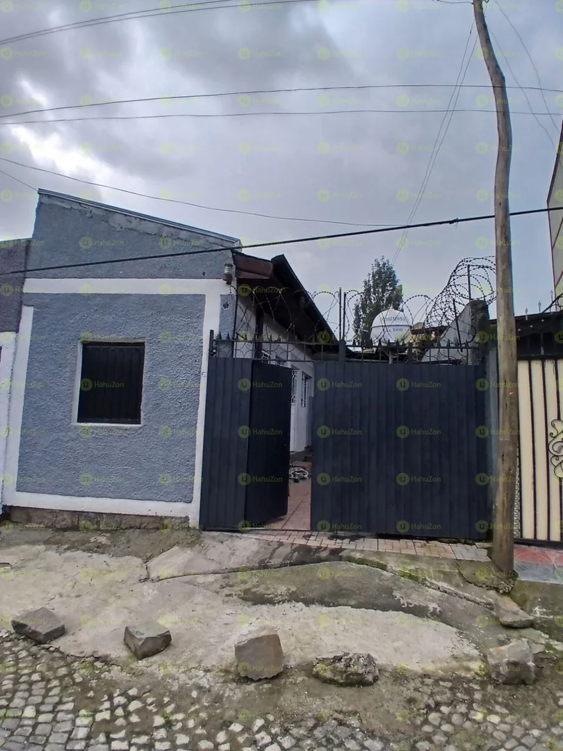 75 ካሬ የሚሸጥ ቤት በሲ ኤም ሲ