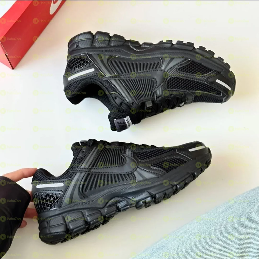 Nike Zoom Vomero 5 Men's Shoes