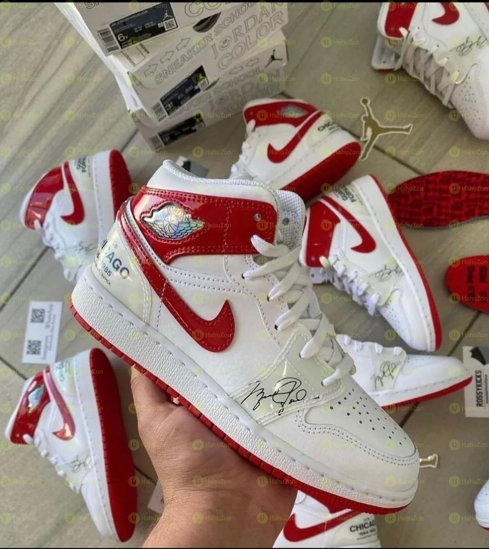 Air Jordan 1 Chicago Men's Shoes