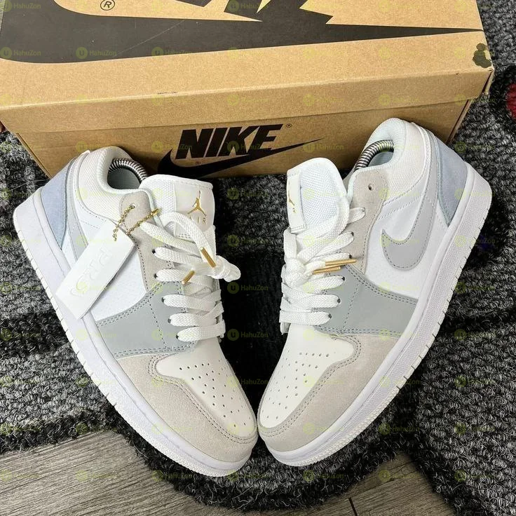 Air Jordan 1 Low Paris Shoes