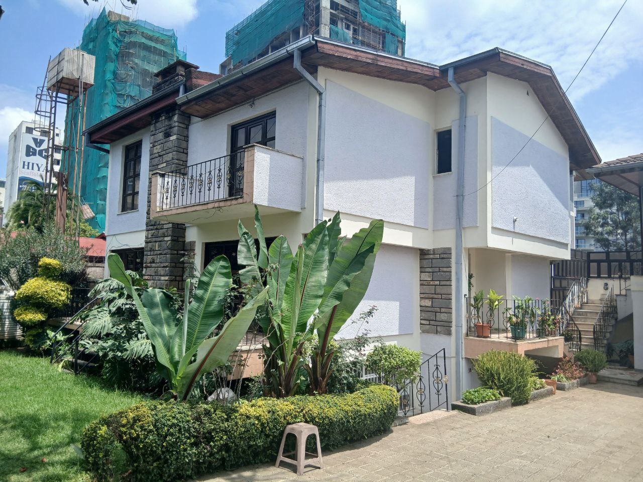 500 ካሬ የሚሸጥ G+1 ቤት በቦሌ በሩዋንዳ