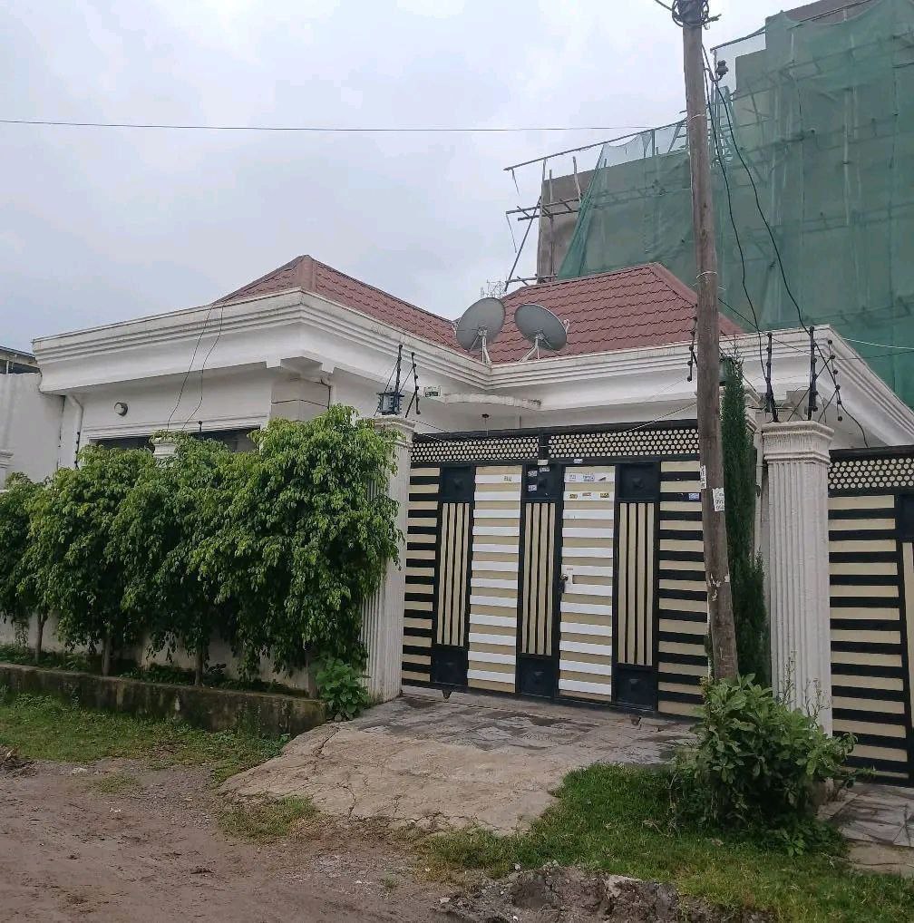 150 ካሬ የሚሸጥ ቪላ ቤት በአያት 49