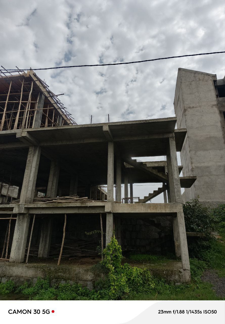 150 ካሬ የሚሸጥ ሁለት እስላብ የወጣ ቤት በአያት