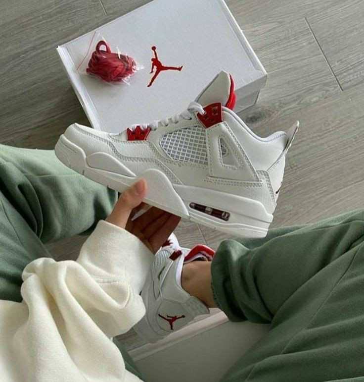 Jordan 4 Women's Shoes