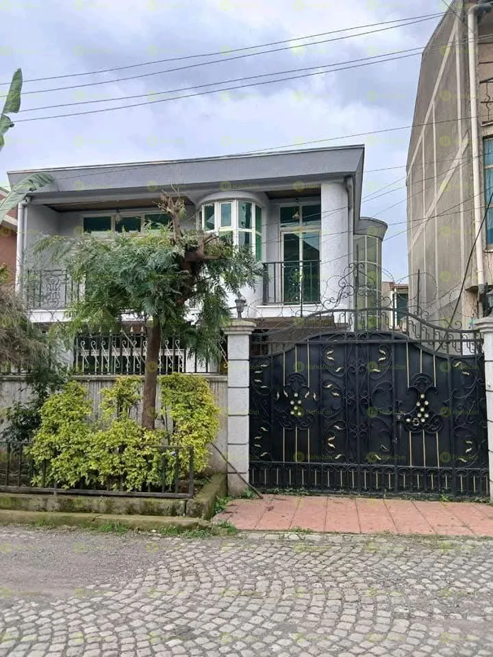 175 ካሬ የሚሸጥ G+2 ቤት ፊጋ