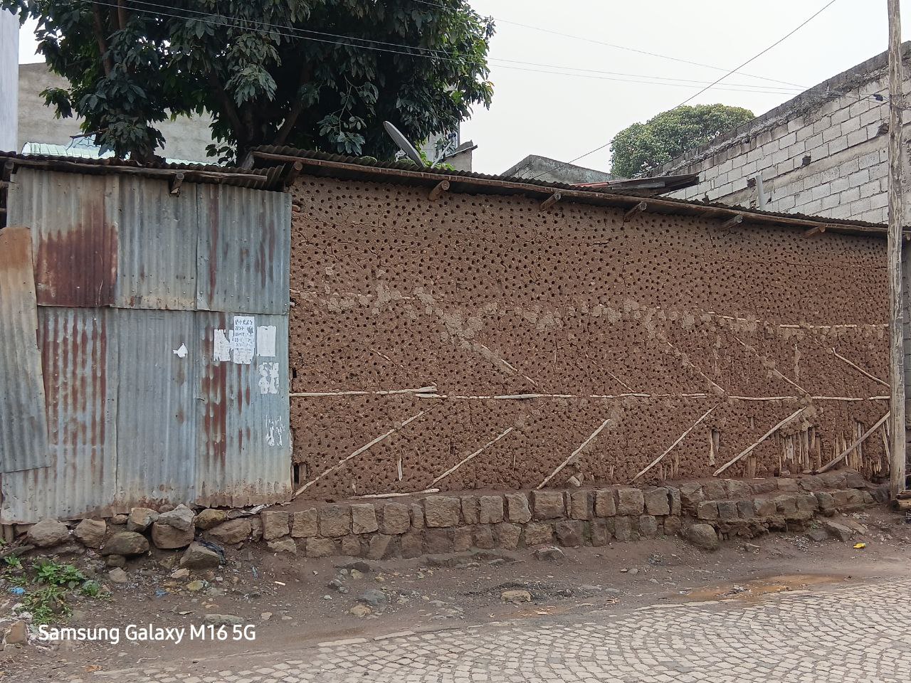 220 ካሬ የሚሸጥ ቦታ በጃክሮስ