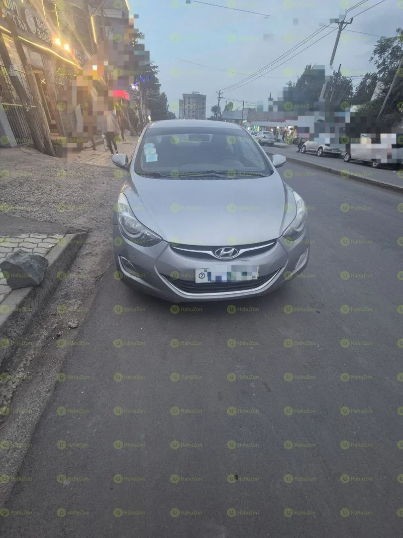 2012 Model-Hyundai Elentra