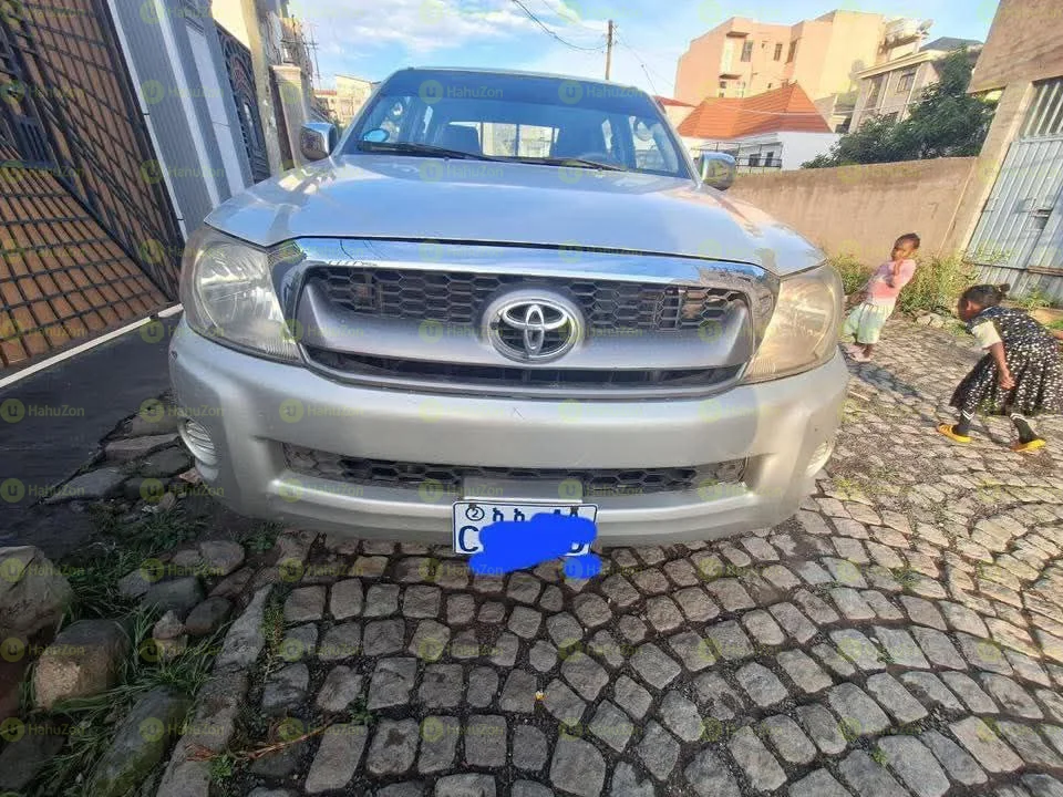 2010 Model-Toyota Hilux Double Cab