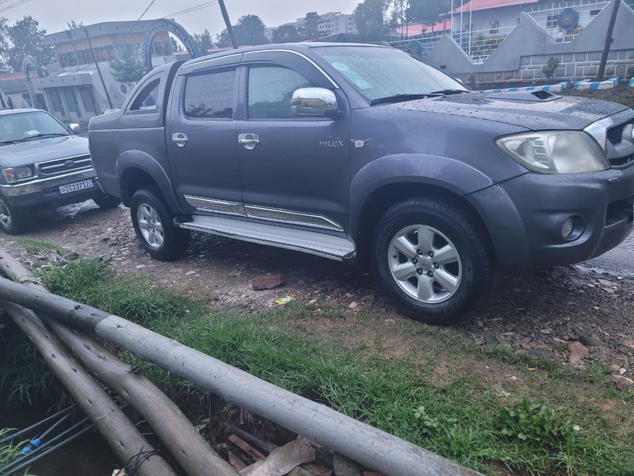 2011 Model-Toyota Hilux Double Cab