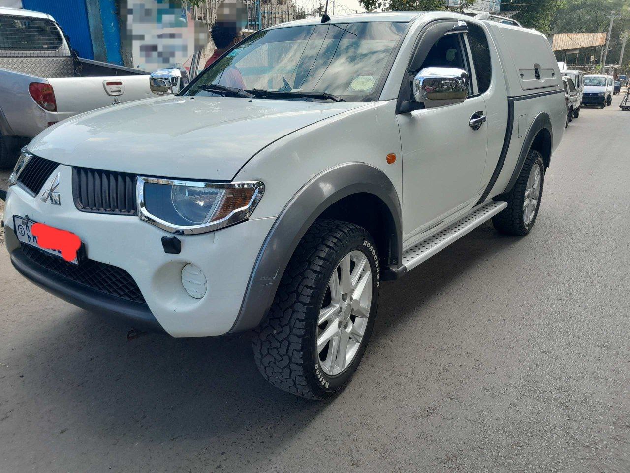 2006 Model-Mitsubishi L200