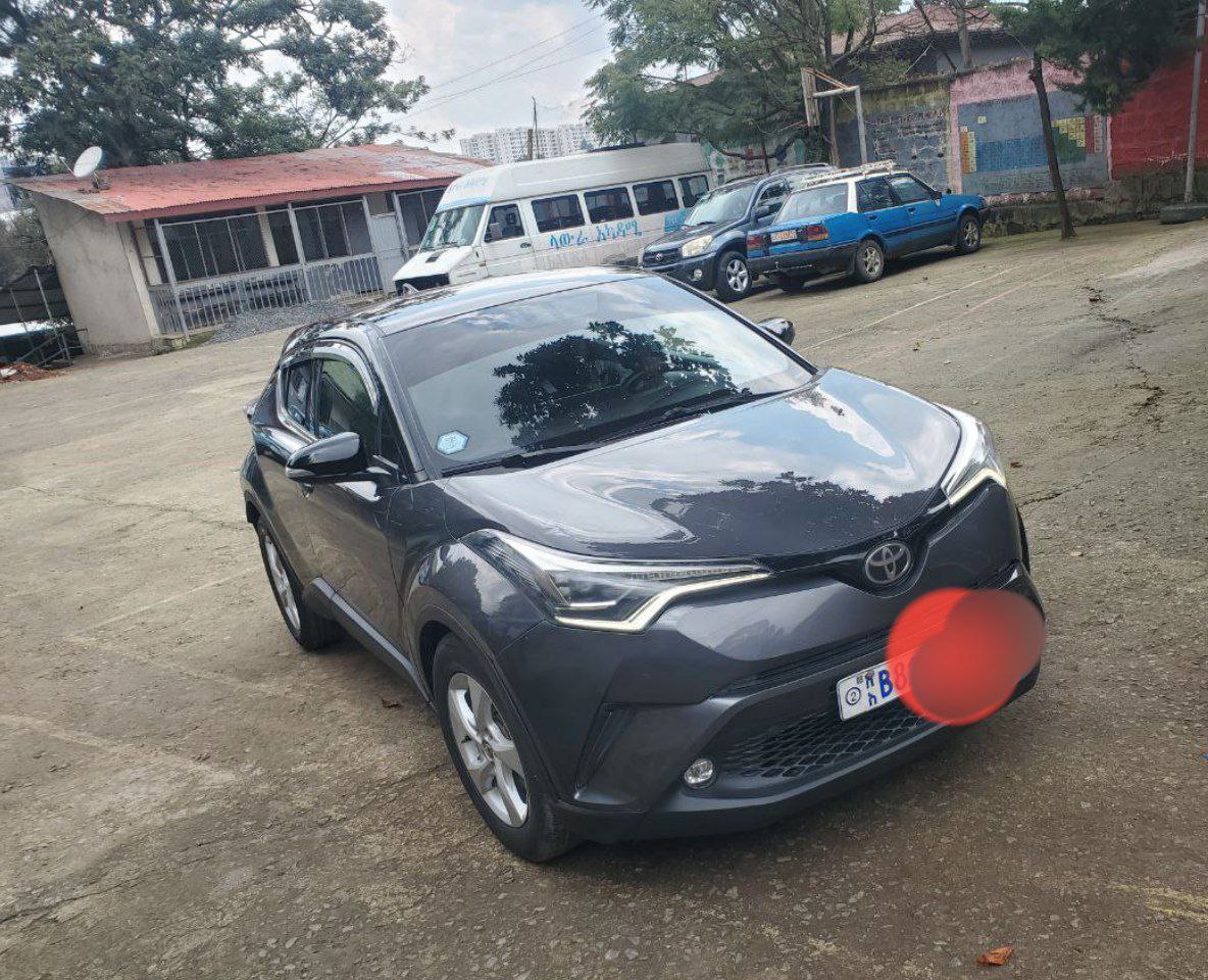 2020 Model-Toyota Ch-R