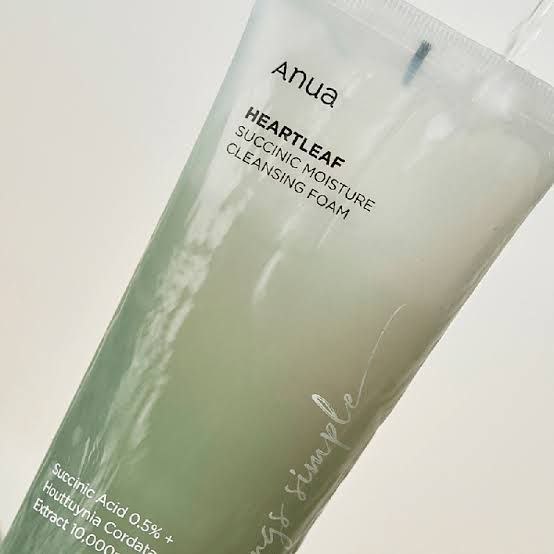 Anua Heartleaf Cleansing Oil
