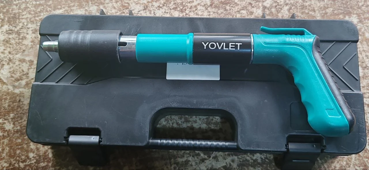 እሪቬት መምቻ