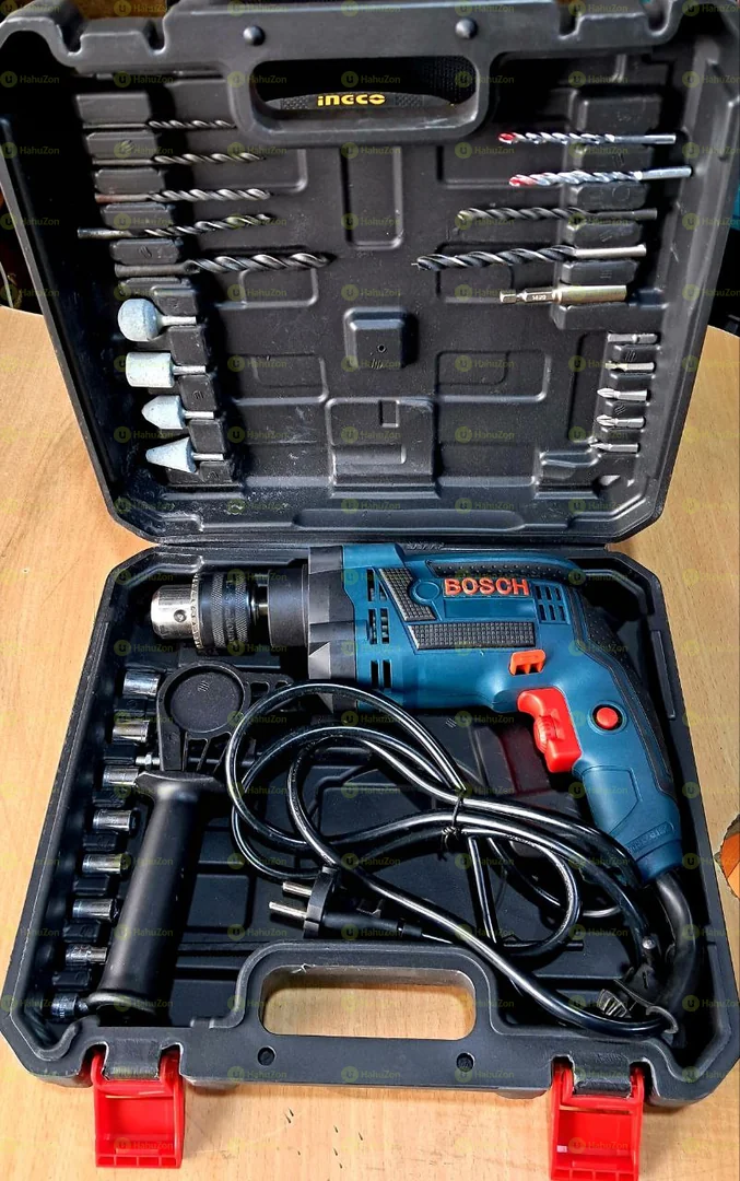 Bosch Drill 910W