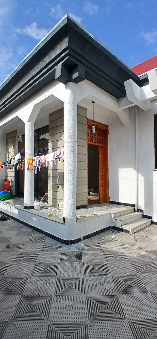 225 ካሬ የሚሸጥ ዘመናዊ ቪላ ቤት በአያት