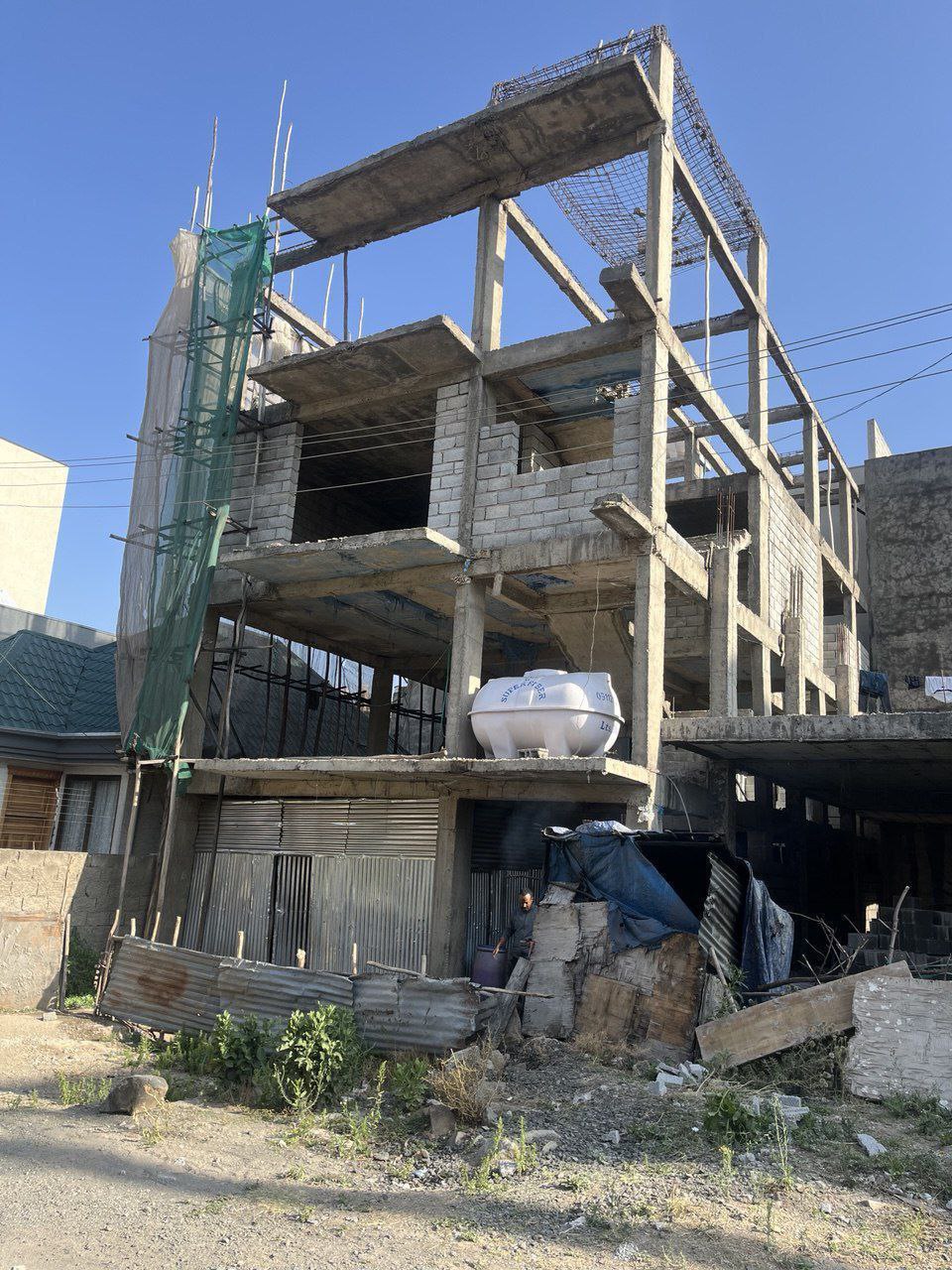 175 ካሬ የሚሸጥ G+3 ቤት በአያት