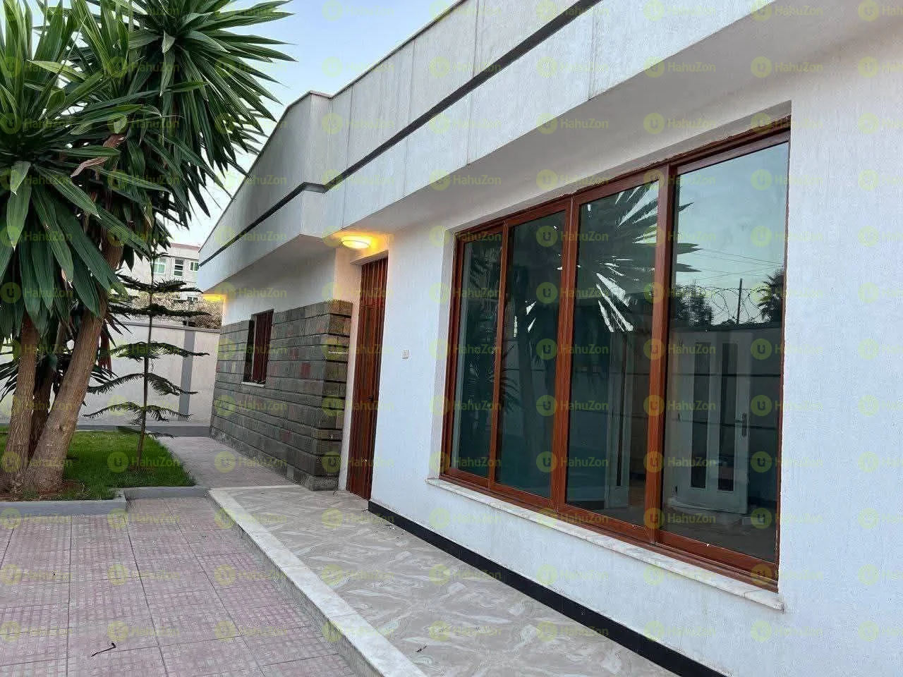 380 ካሬ የሚሸጥ ቤት በቦሌ 22