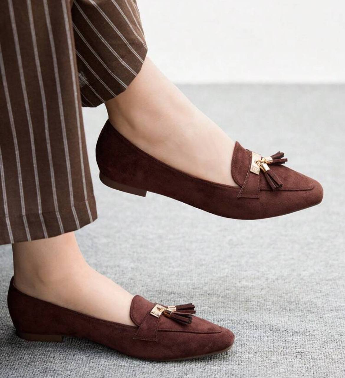 Square Toe Suede Tassel Decor Flat Shoes