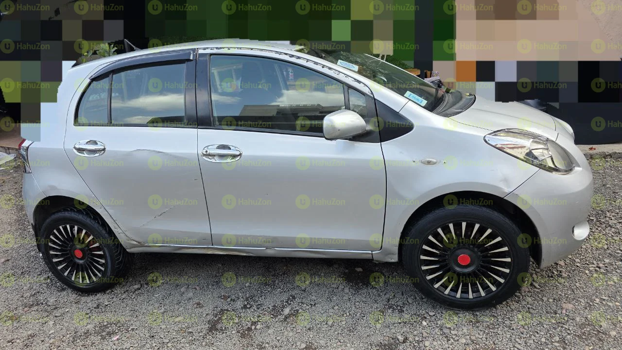 2008 Model-Toyota Yaris Compact