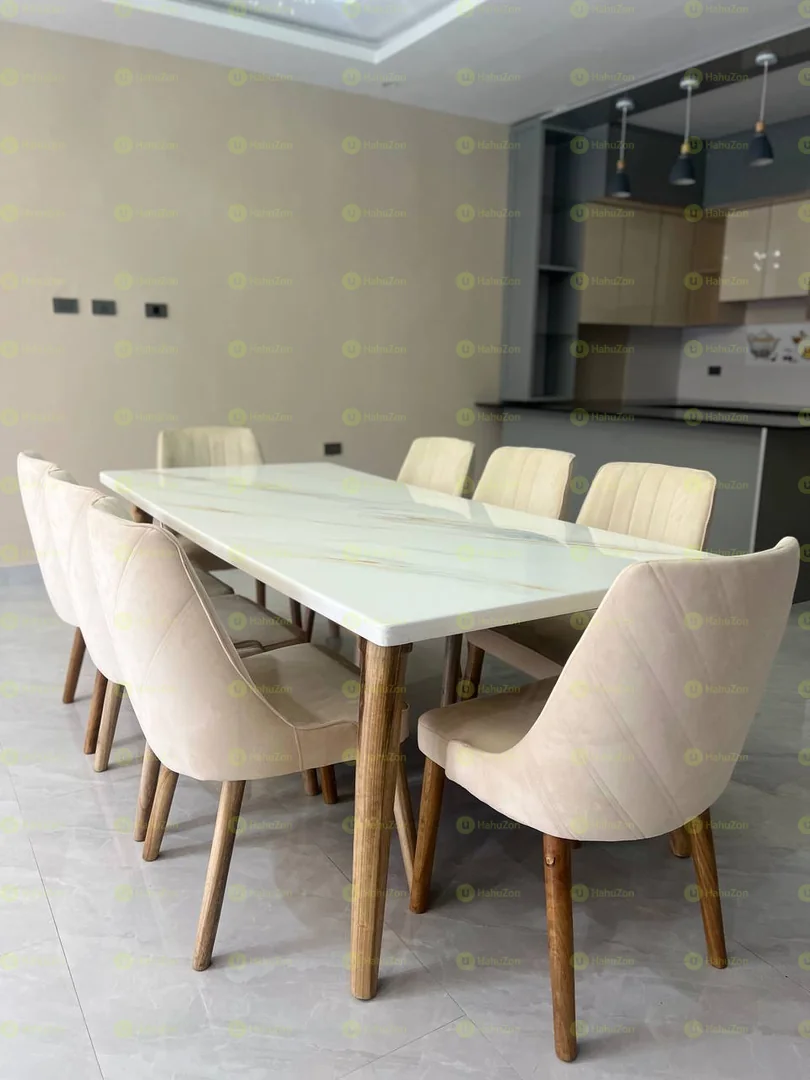 ባለ8 ወንበር የምግብ ጠረንጴዛ