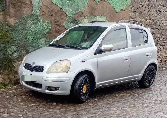 2002 Model-Toyota Vitz