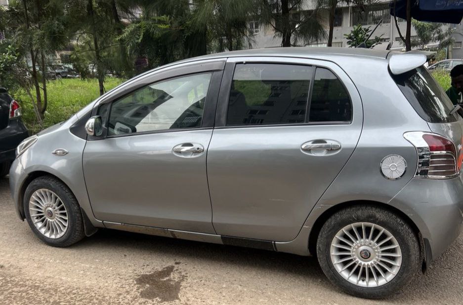 2007 Model-Toyota Yaris Compact