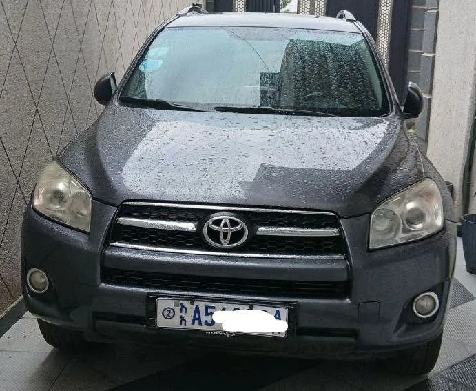 2009 Model-Toyota Rav4