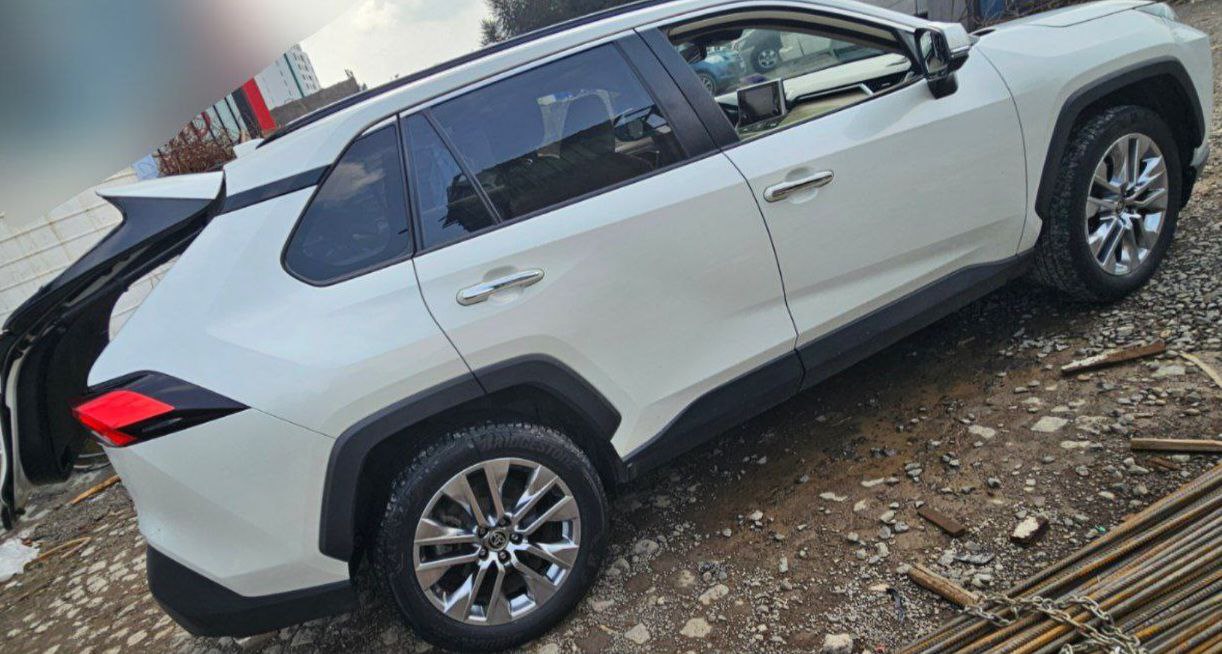 2020 Model-Toyota Rav4