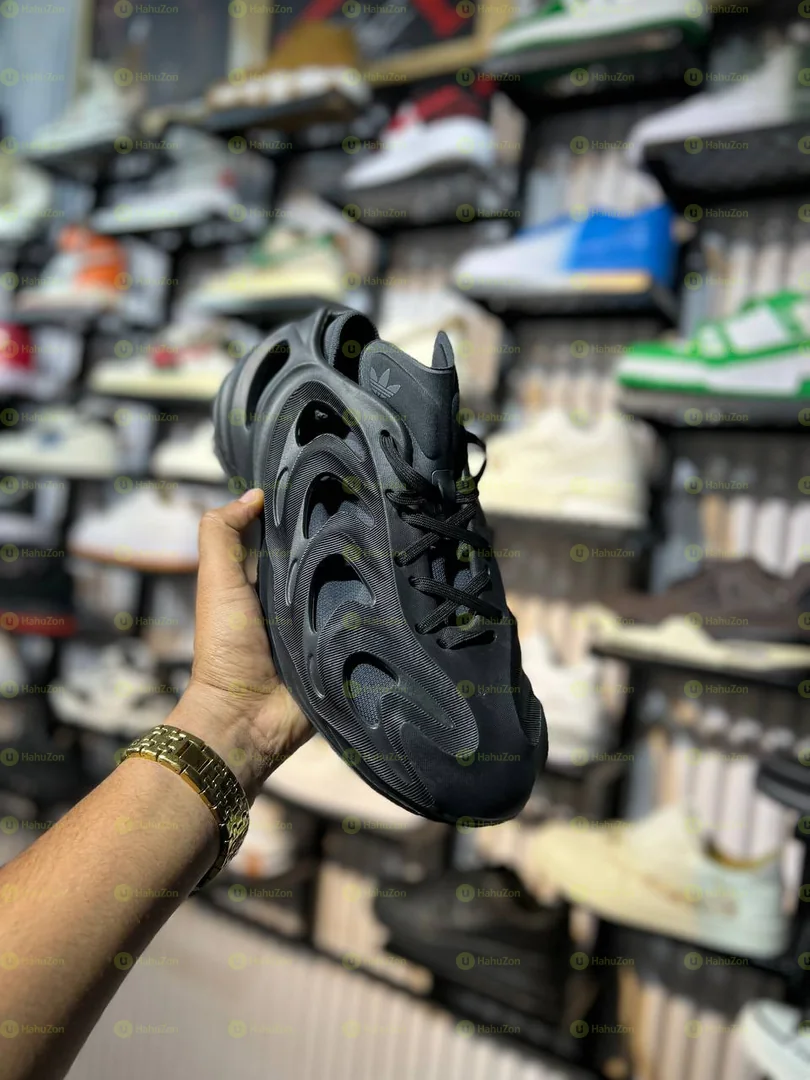 Adidas Yeezy New Model Men's Shoes