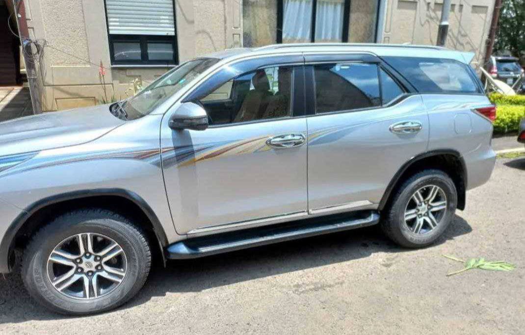 2018 Model-Toyota Fortuner