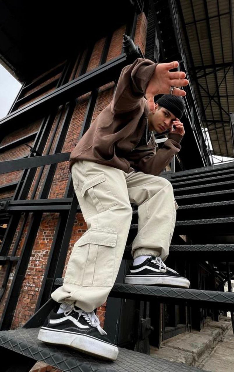 Baggy Jeans & Cargo Pants