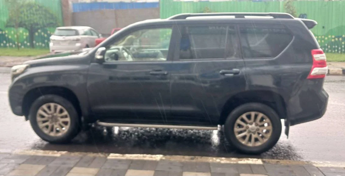 2016 Model-Toyota Land-Cruiser Prado