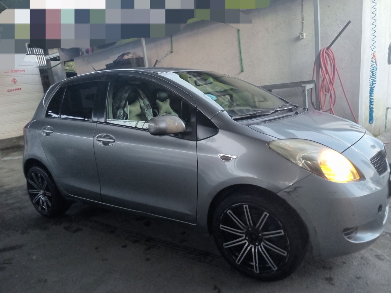 2006 Model-Toyota Yaris Compact