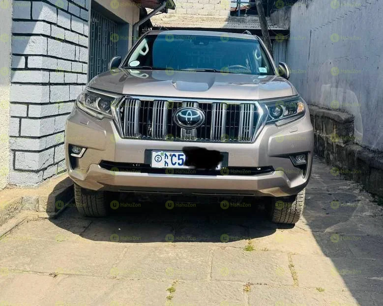 2023 Model-Toyota Land Cruiser Prado