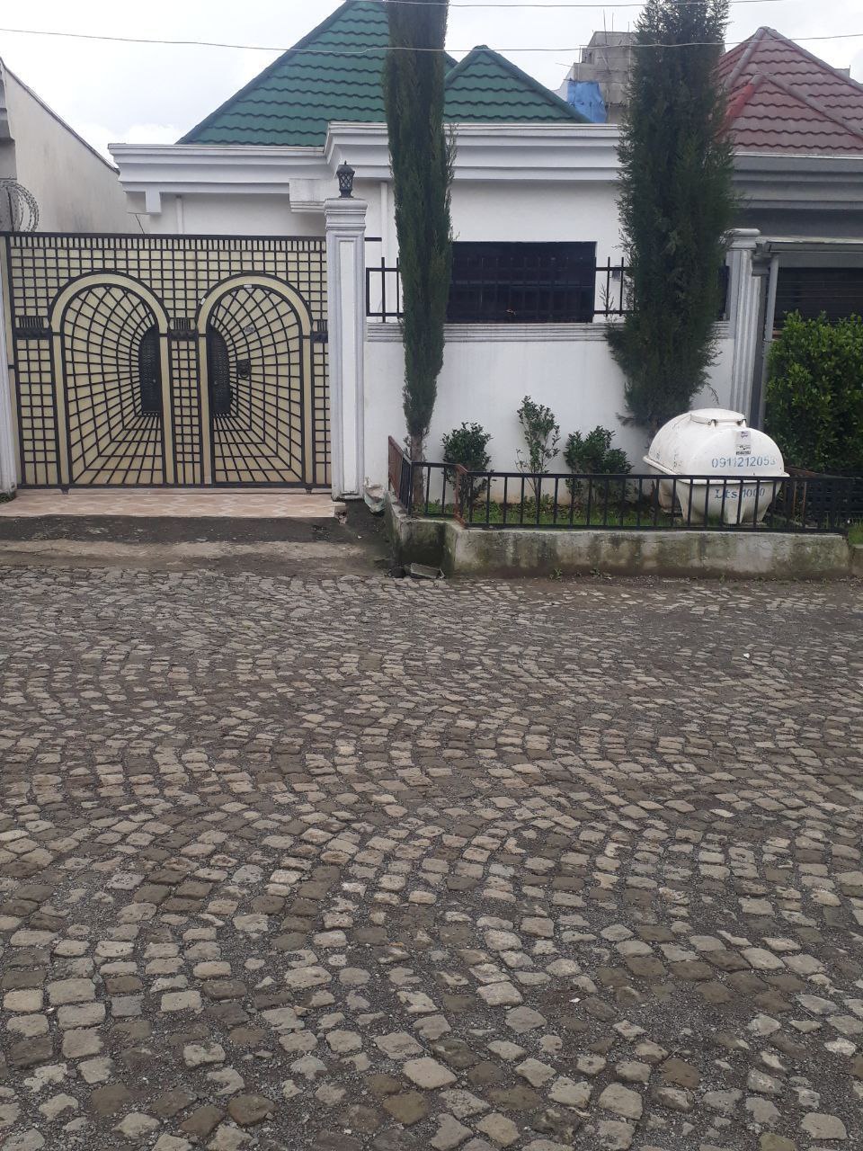 150 ካሬ የሚሸጥ ቤት በሰሚት