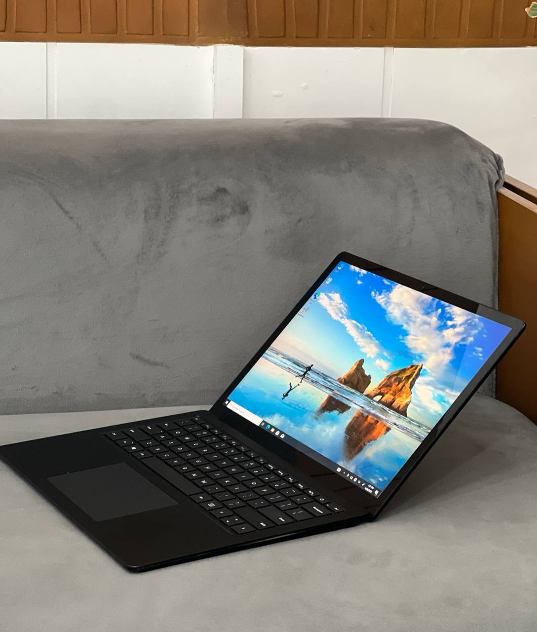 Microsoft Surface Laptop 4 Core i7 11Th Generation Laptop
